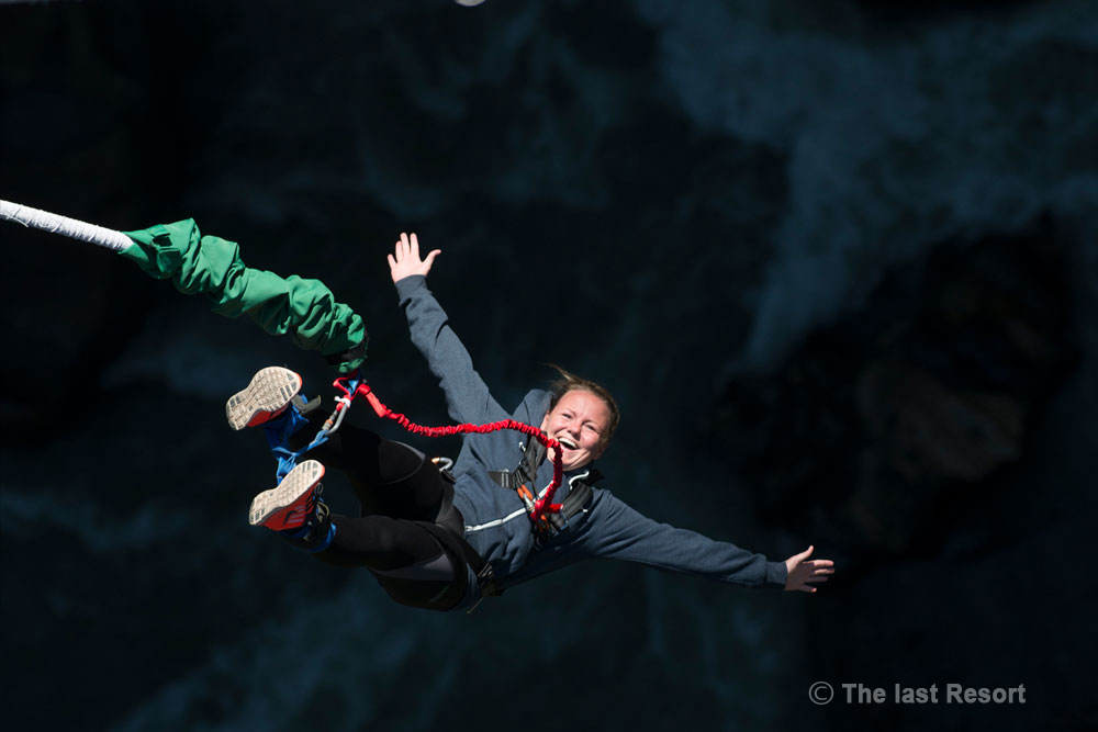 bungee in The Last Resort
